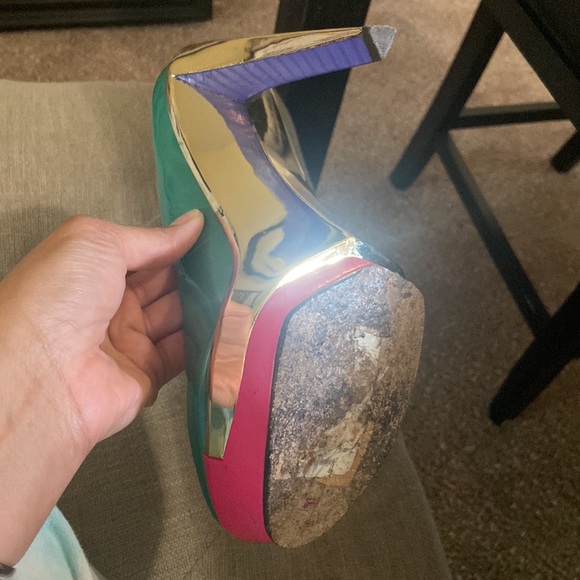 Brian Atwood Women's Leonida Turquoise Patent Pump size 9 1/2 - Picture 4 of 10